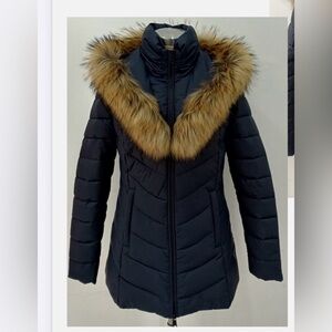 Women's Navy Puffer Jacket with Faux Fur Trim